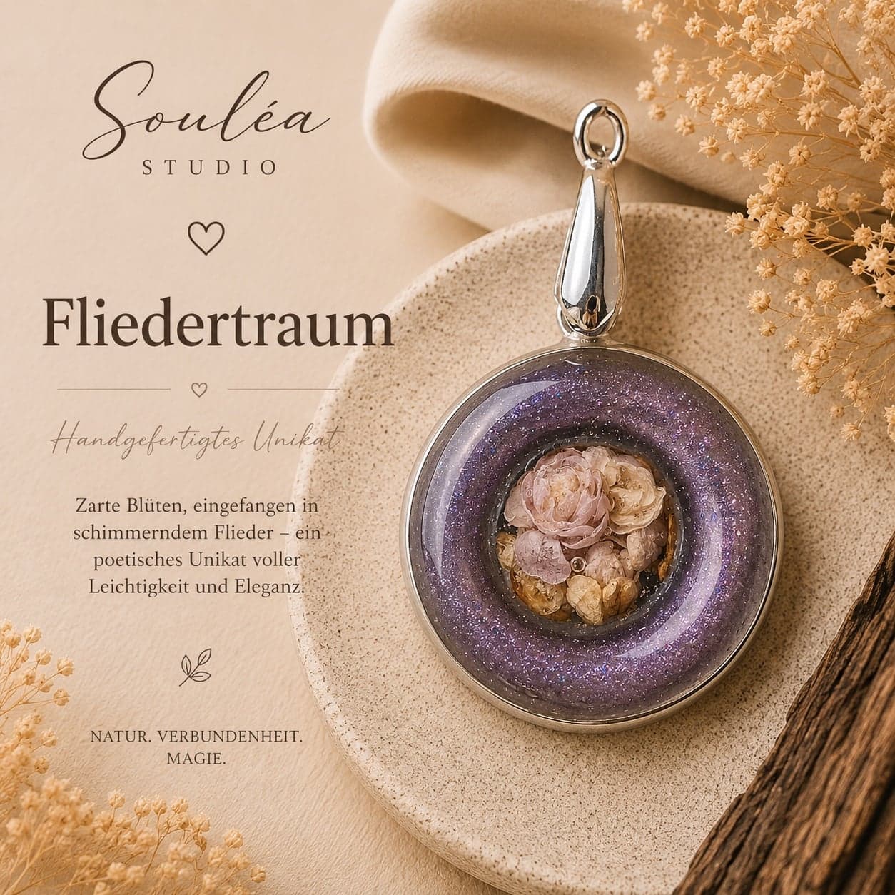 Fliedertraum – Zarte Blüten, eingefangen in schimmerndem Flieder. Ein romantisches Unikat voller Leichtigkeit und natürlicher Schönheit.